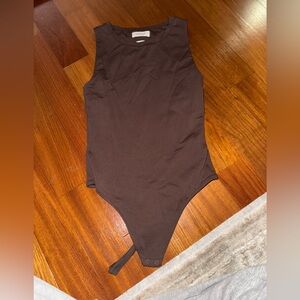 Aritizia Babaton bodysuit brown